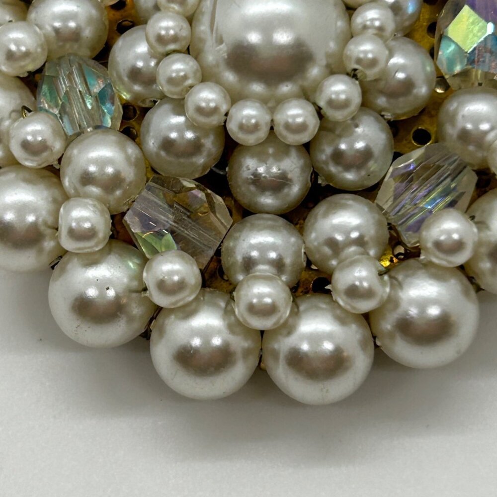 Vintage Faux Pearl Brooch Aurora Borealis Crystals Wreath Cluster 1950s Japan - Picture 11 of 13
